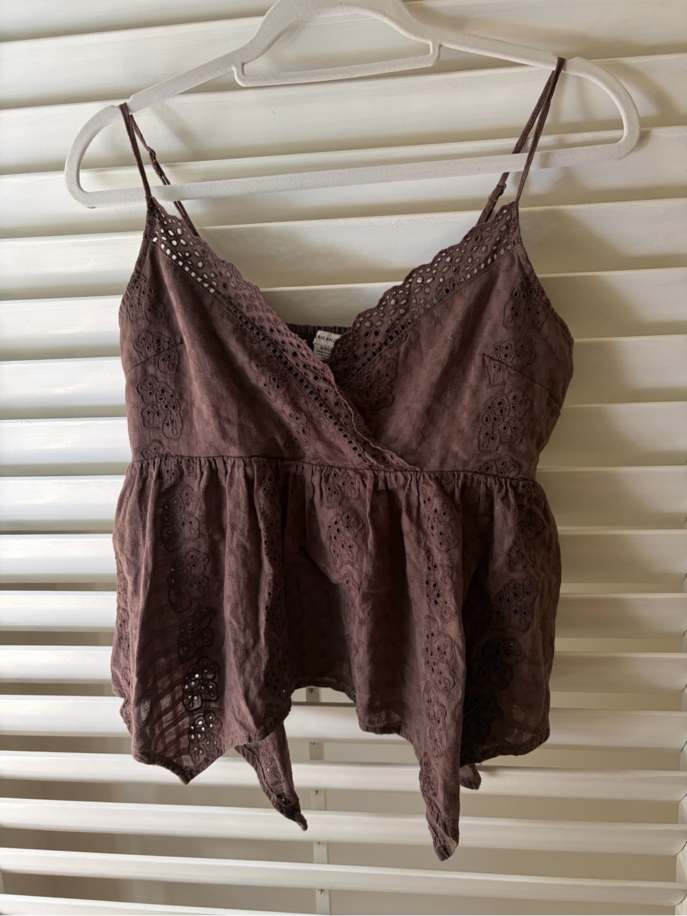 American Eagle 2000’s Eyelet Lace Spaghetti Strap Top